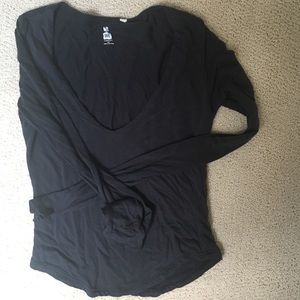 Long sleeve V-neck